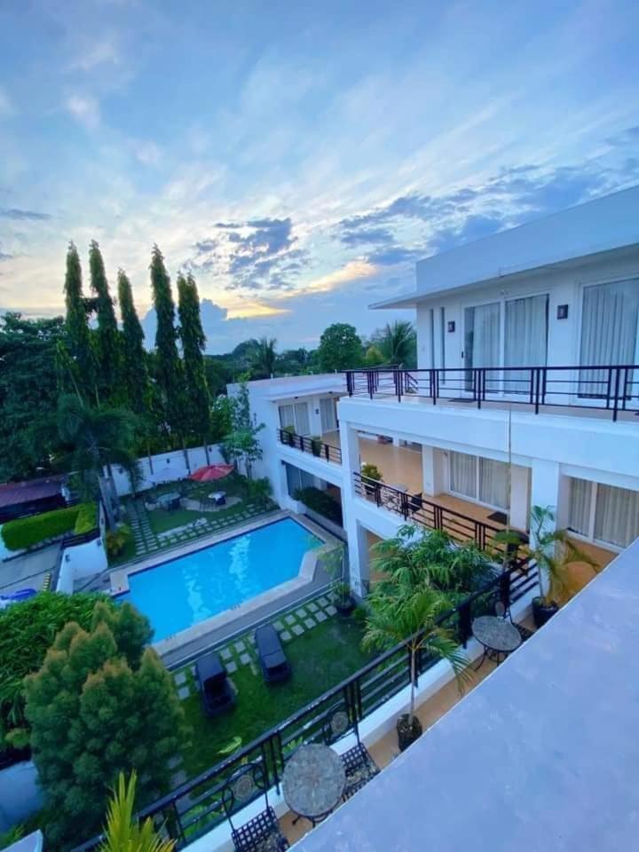 Be-Ing Suites Davao City Eksteriør billede