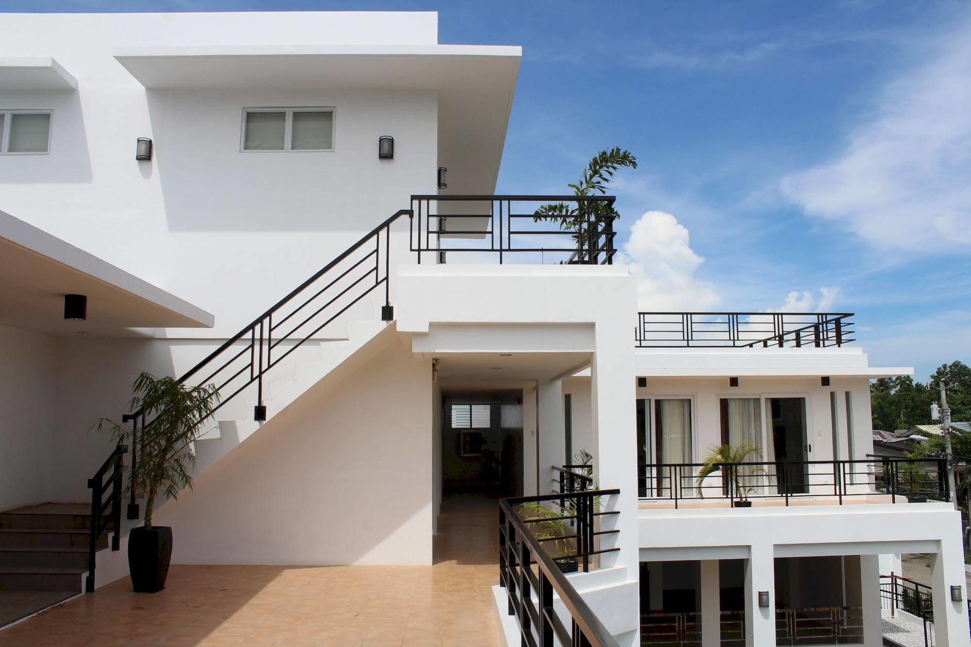 Be-Ing Suites Davao City Eksteriør billede