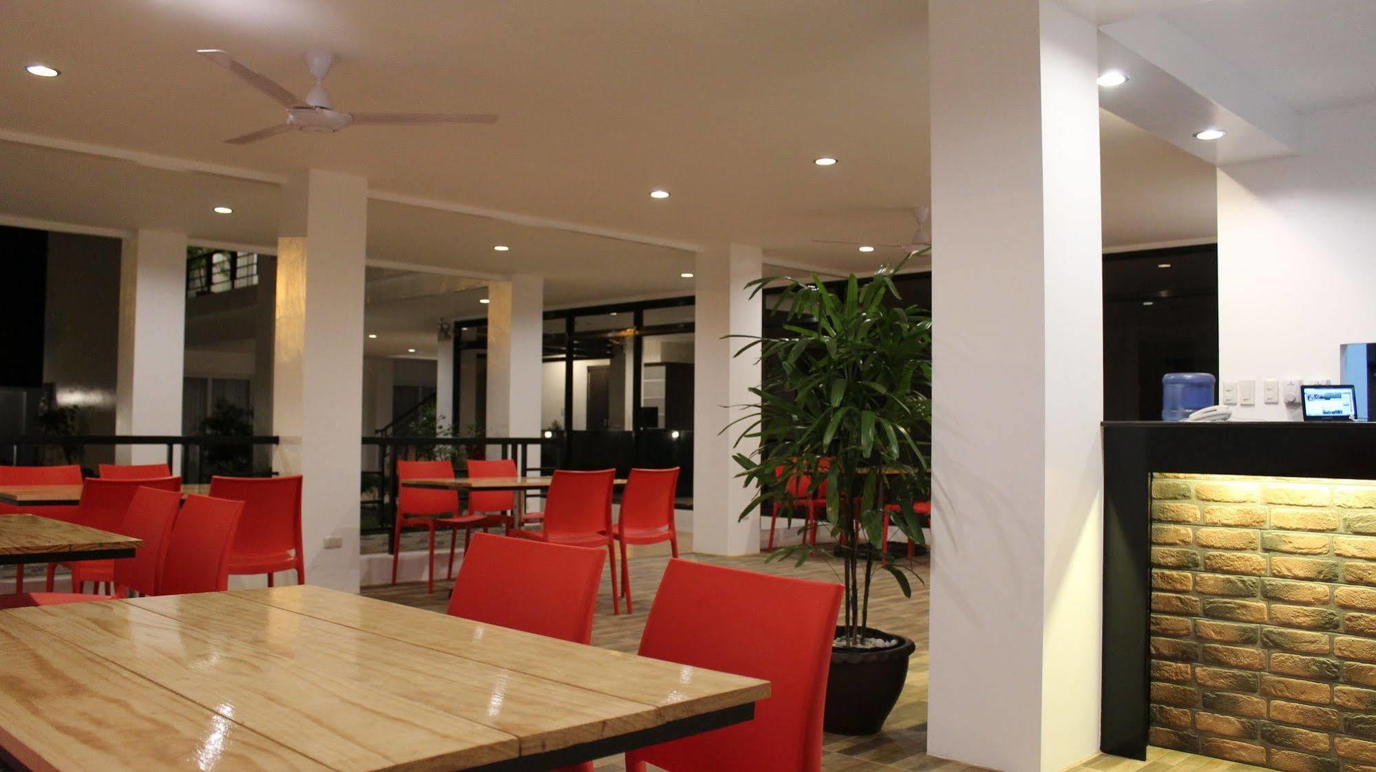 Be-Ing Suites Davao City Eksteriør billede