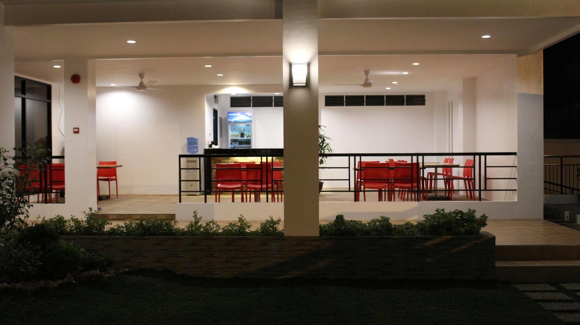 Be-Ing Suites Davao City Eksteriør billede