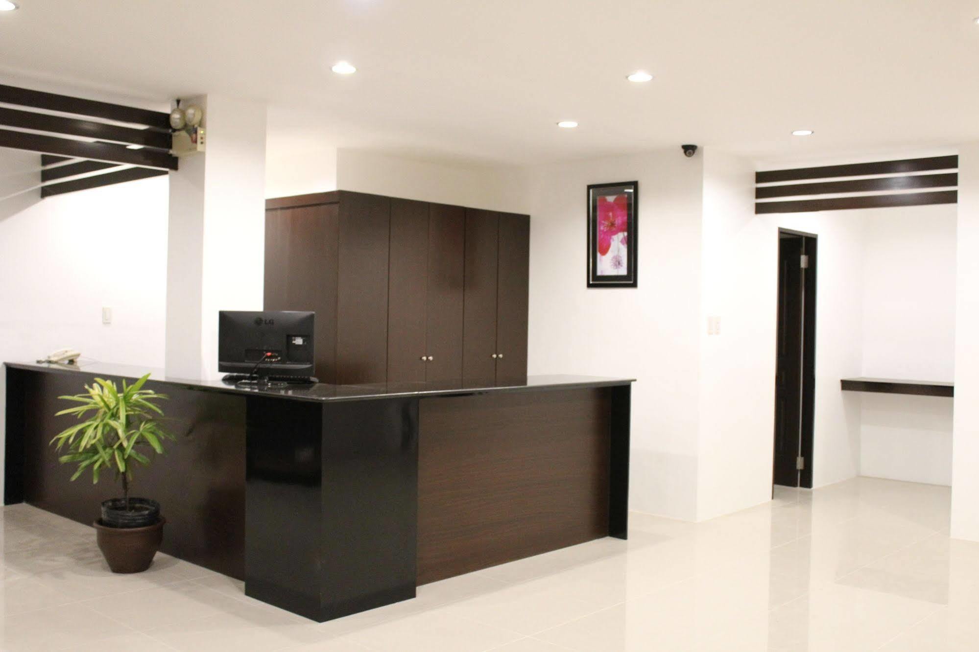 Be-Ing Suites Davao City Eksteriør billede