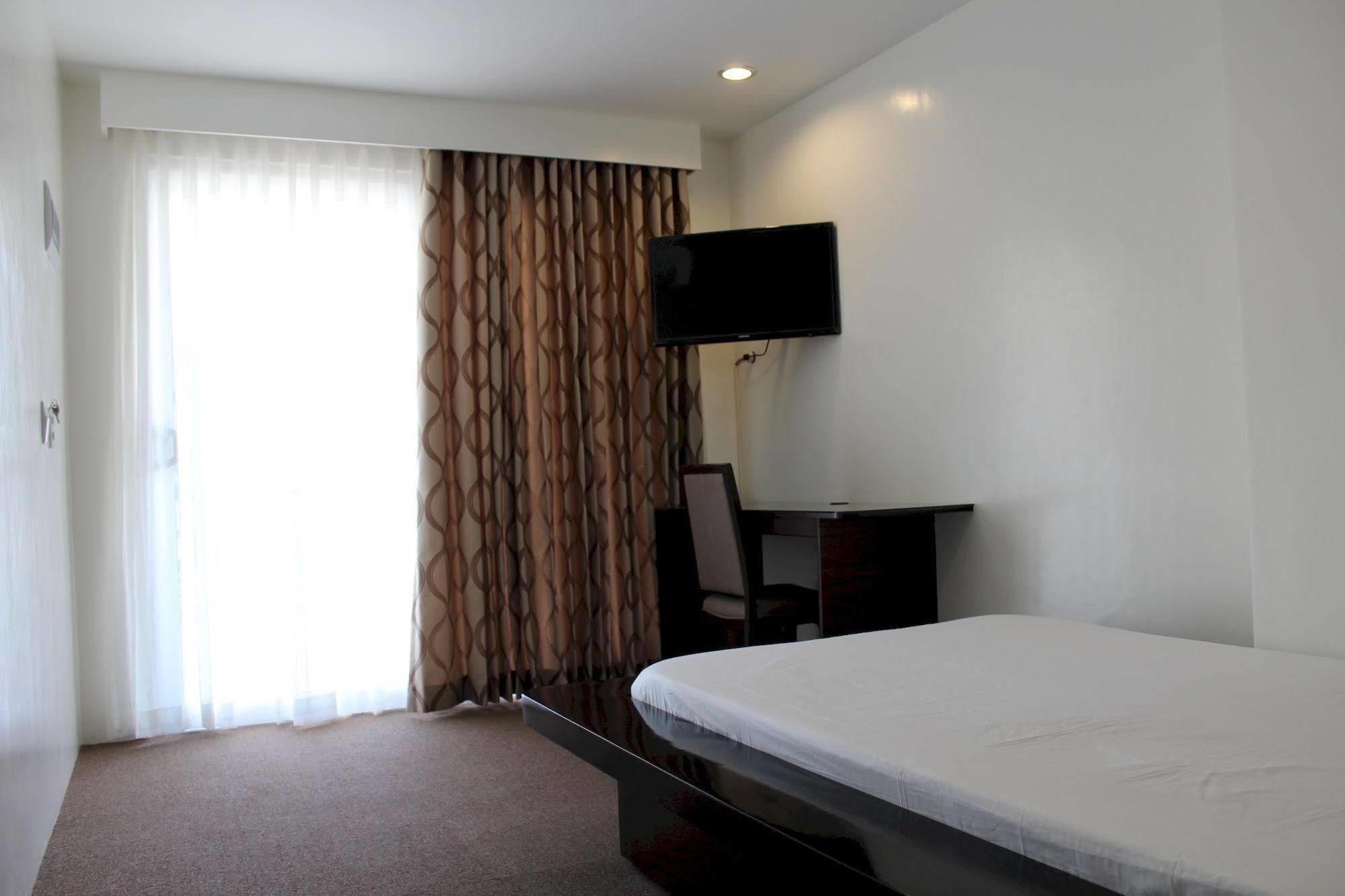 Be-Ing Suites Davao City Eksteriør billede